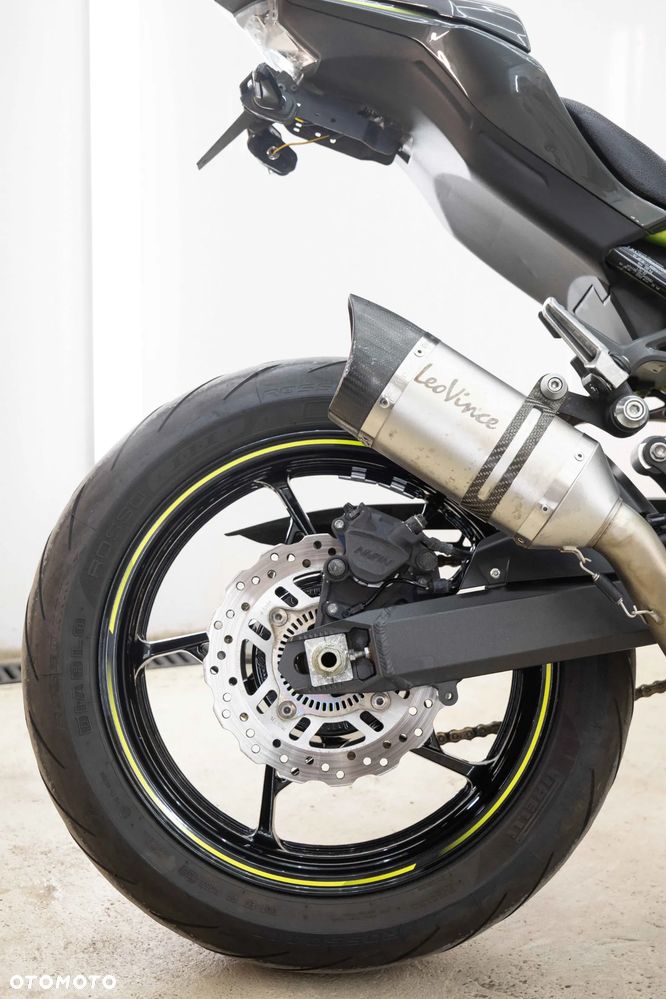 Kawasaki Z 900 - 34