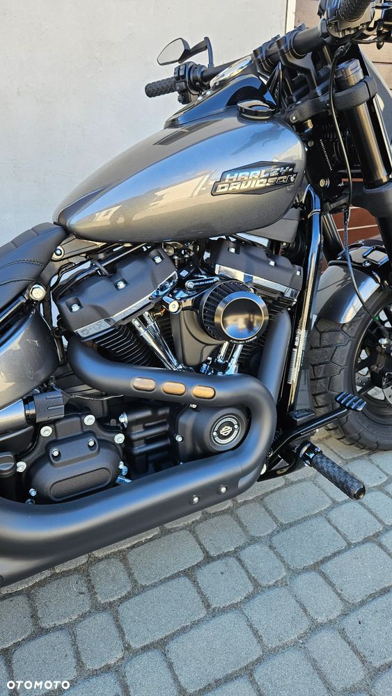 Harley-Davidson Softail Fat Bob - 13