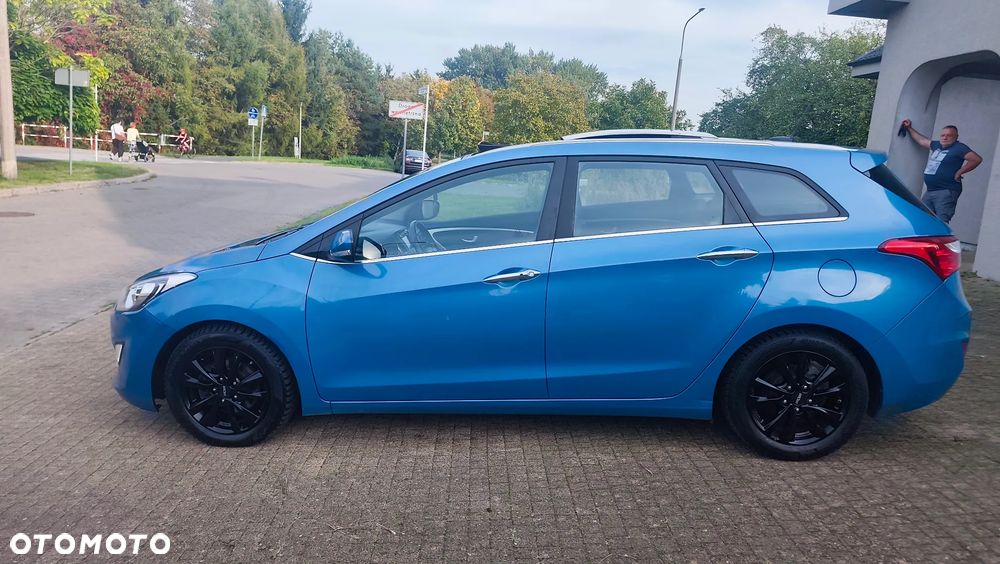 Hyundai i30 1.6 CRDi Premium - 23