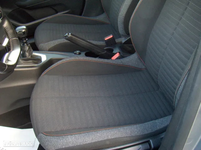 Peugeot 208 1.2 PureTech Allure - 34