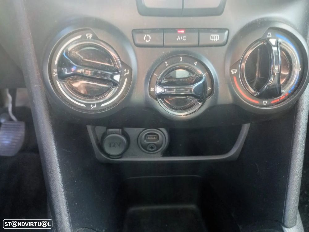 Peugeot 208 1.4 HDi Active - 12