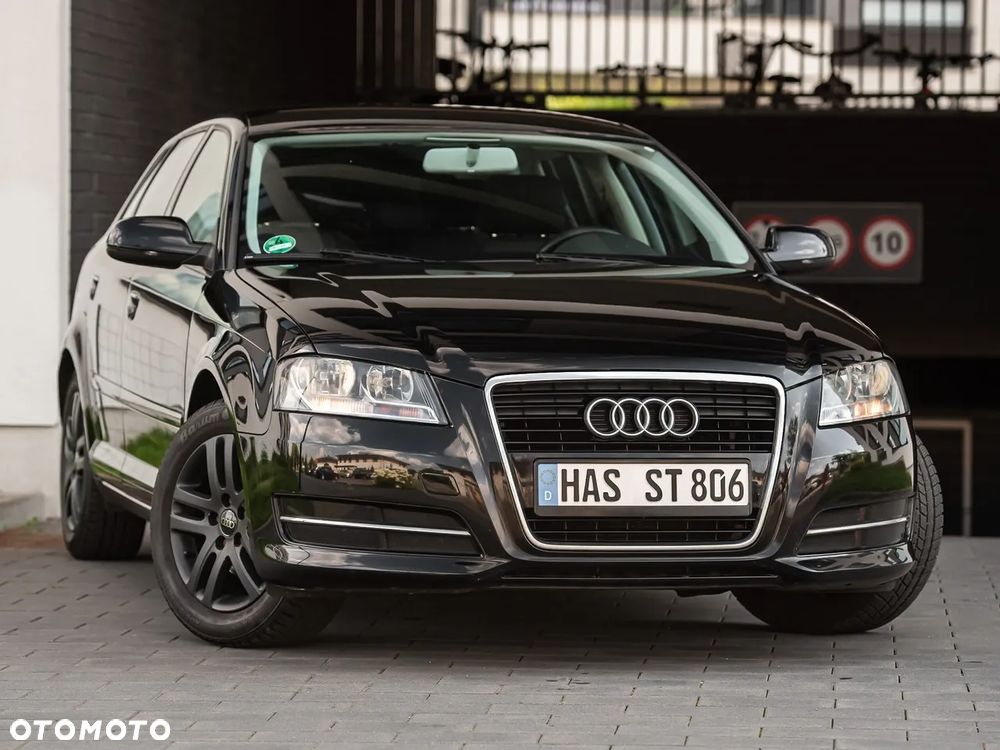 Audi A3 Sportback - 2