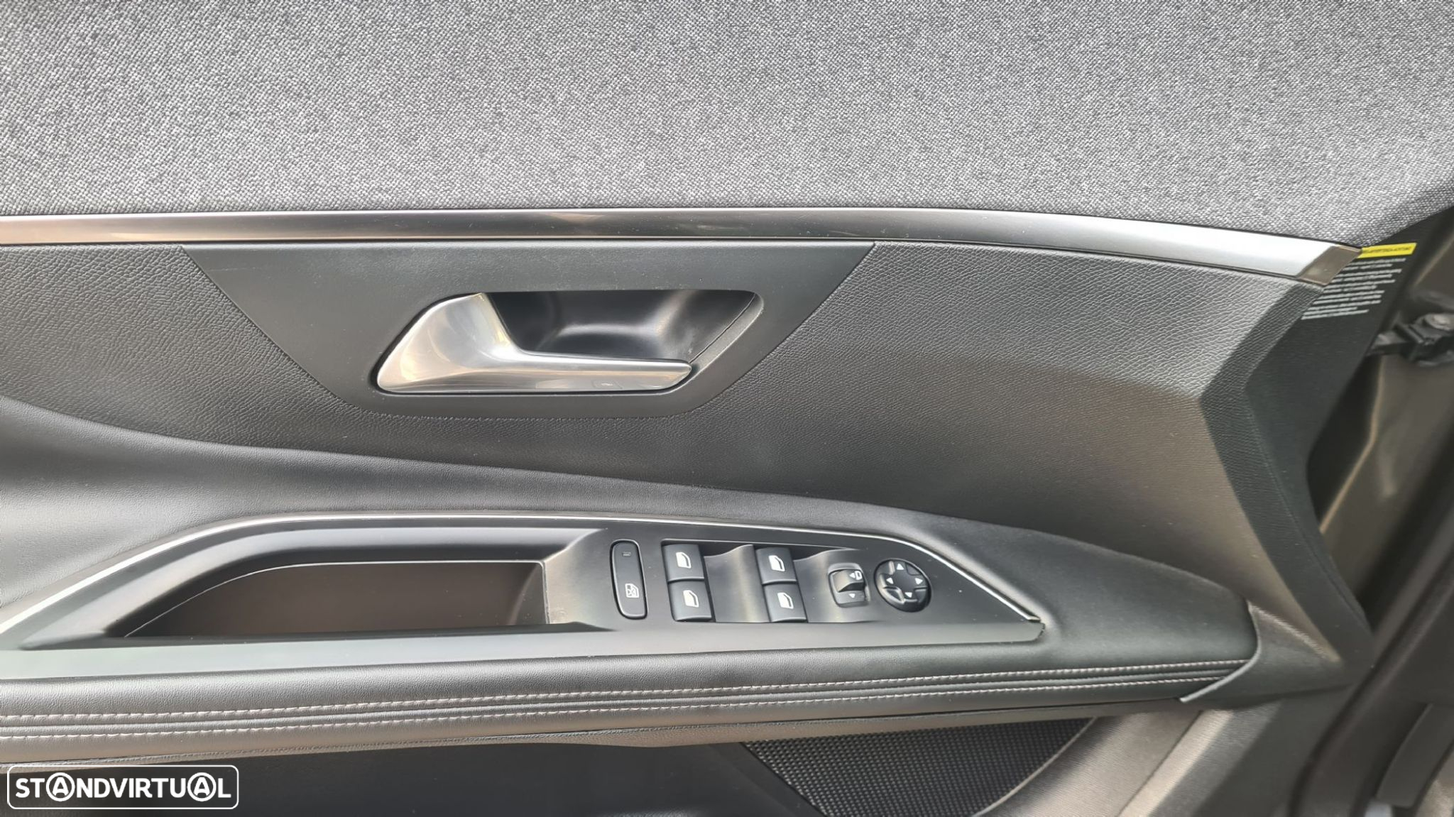Peugeot 5008 1.5 BlueHDi Allure EAT8 - 8