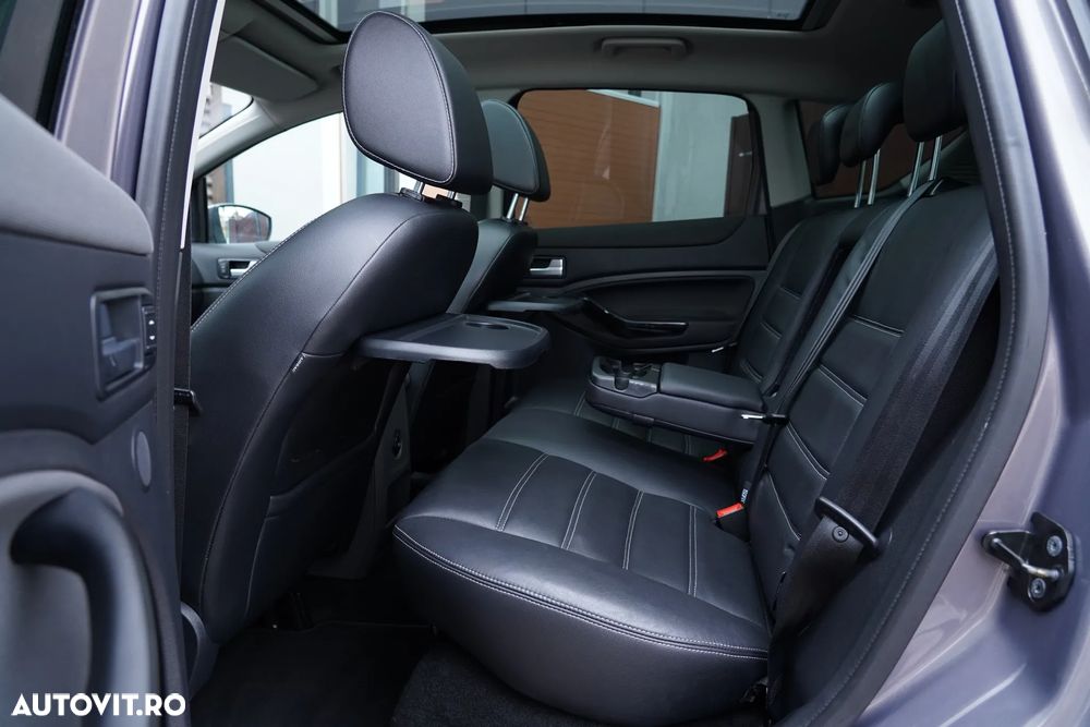 Ford Kuga 2.0 TDCi 4WD Powershift Titanium - 14