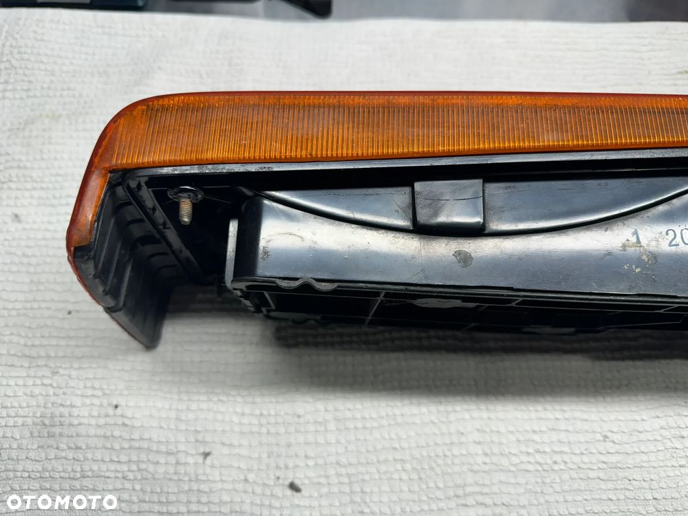 Audi B2 typ 81 lampa tył tylna prawa - 6