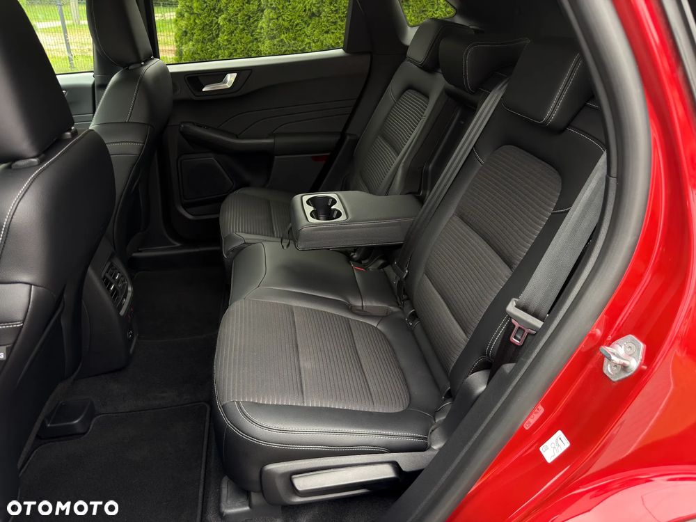 Ford Kuga 2.5 Duratec FHEV 4x4 TITANIUM X - 32