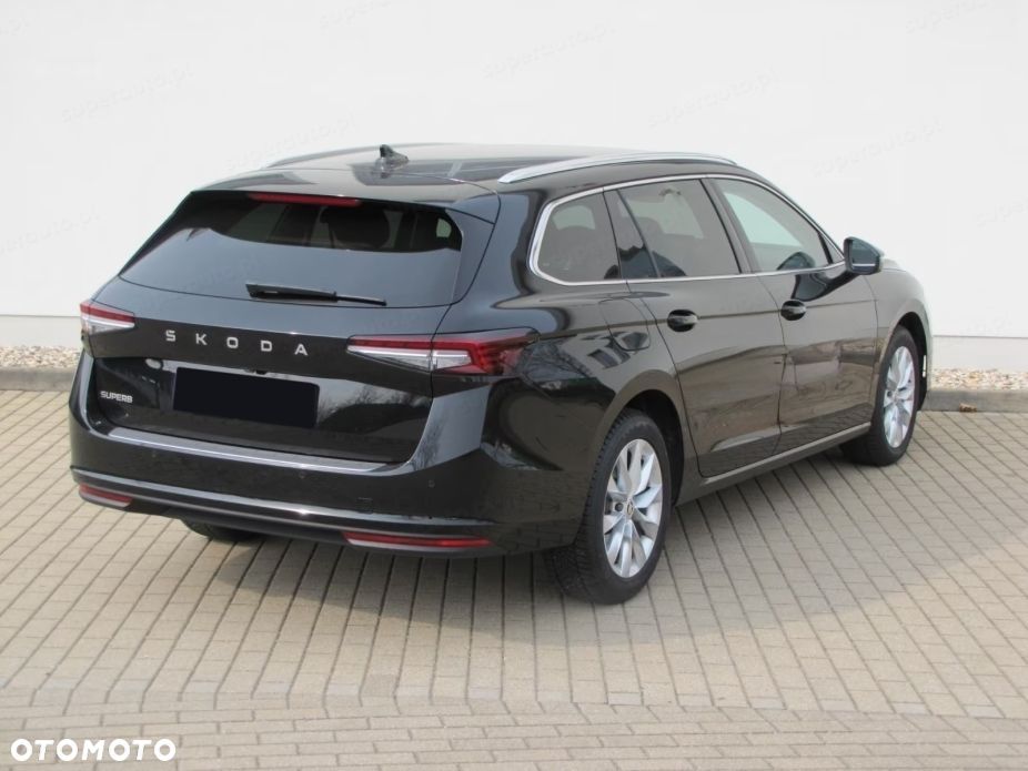 Skoda Superb 2.0 TDI SCR 4x4 Edition 130 DSG - 4