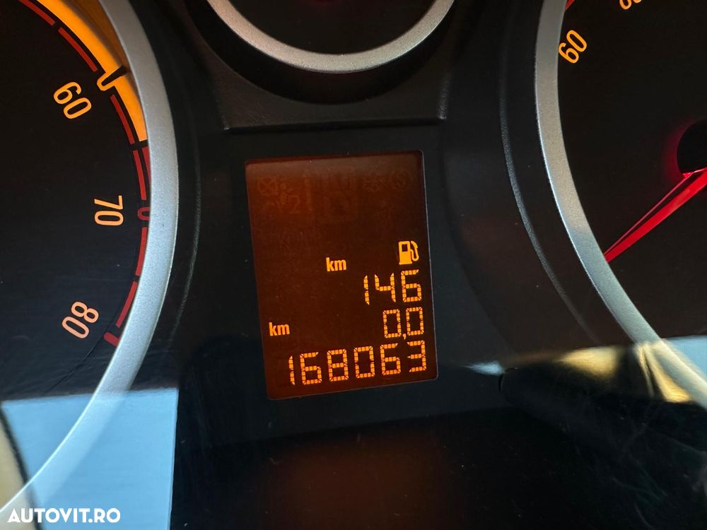 Opel Corsa 1.4 16V Active - 25