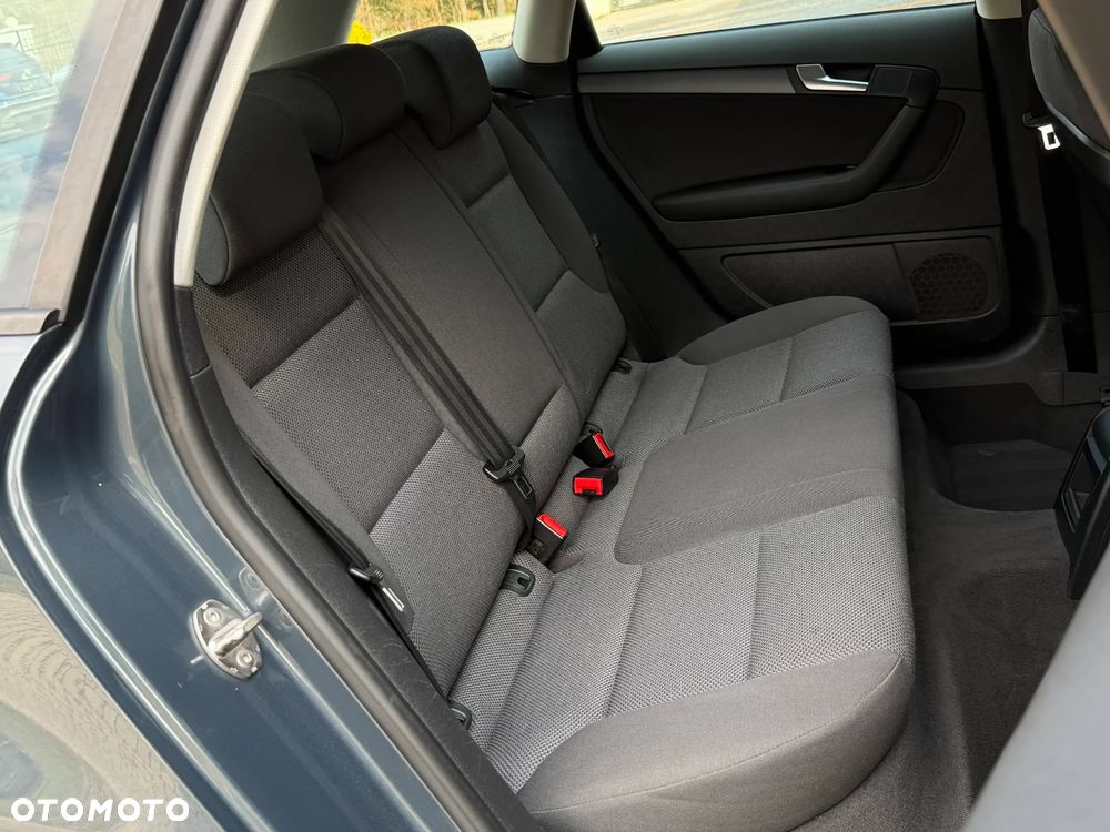 Audi A3 Sportback 1.6 Attraction - 35