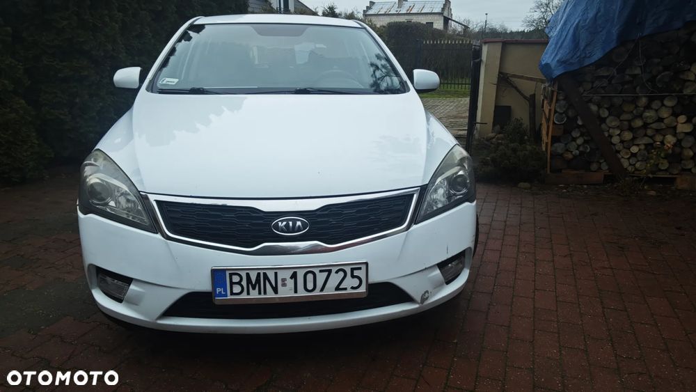 Kia Ceed 1.6 Crdi S Euro2012 - 4