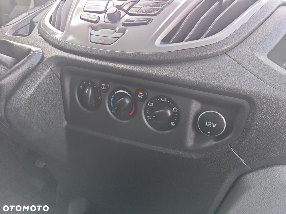 Ford TRANSIT - 13