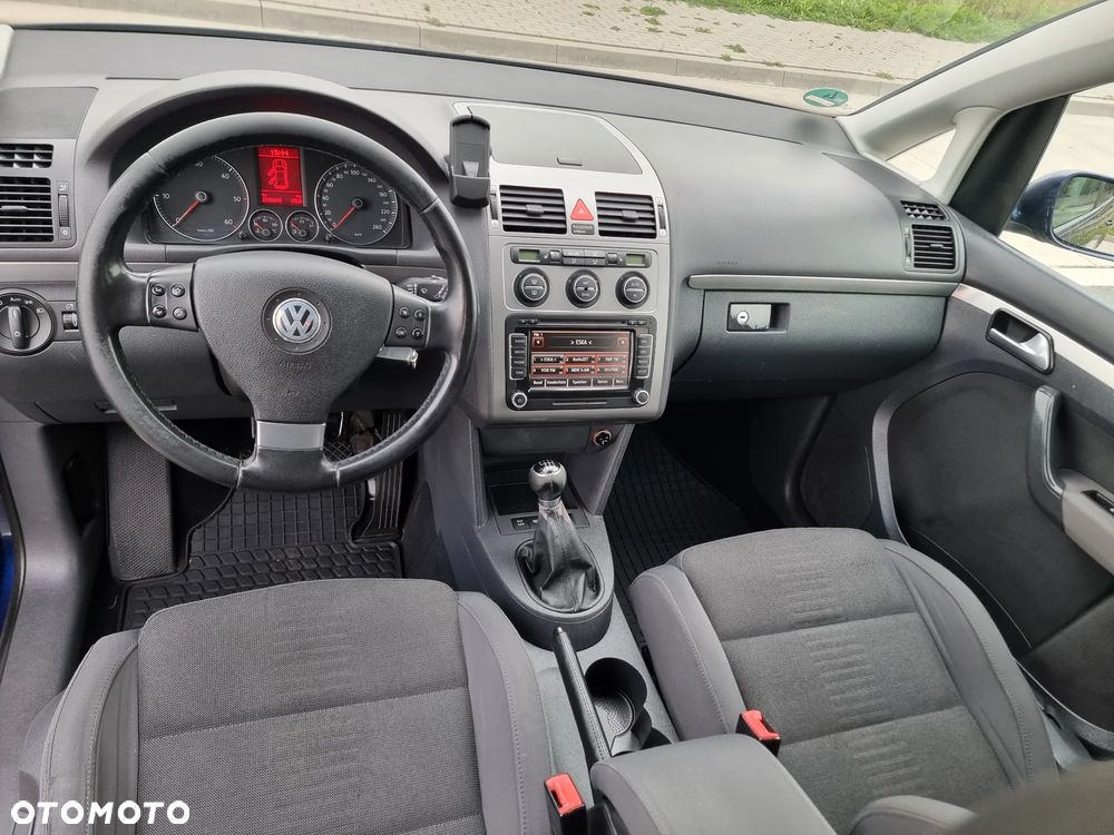 Volkswagen Touran - 9