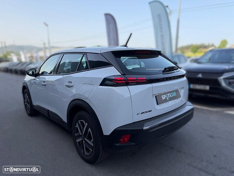 Peugeot e-2008 54 kWh Style - 6