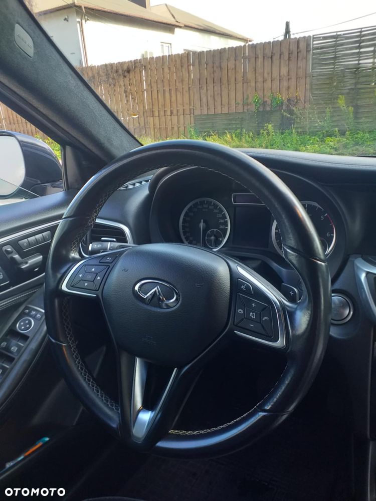 Infiniti QX30 2.2d DCT AWD Premium Tech - 11