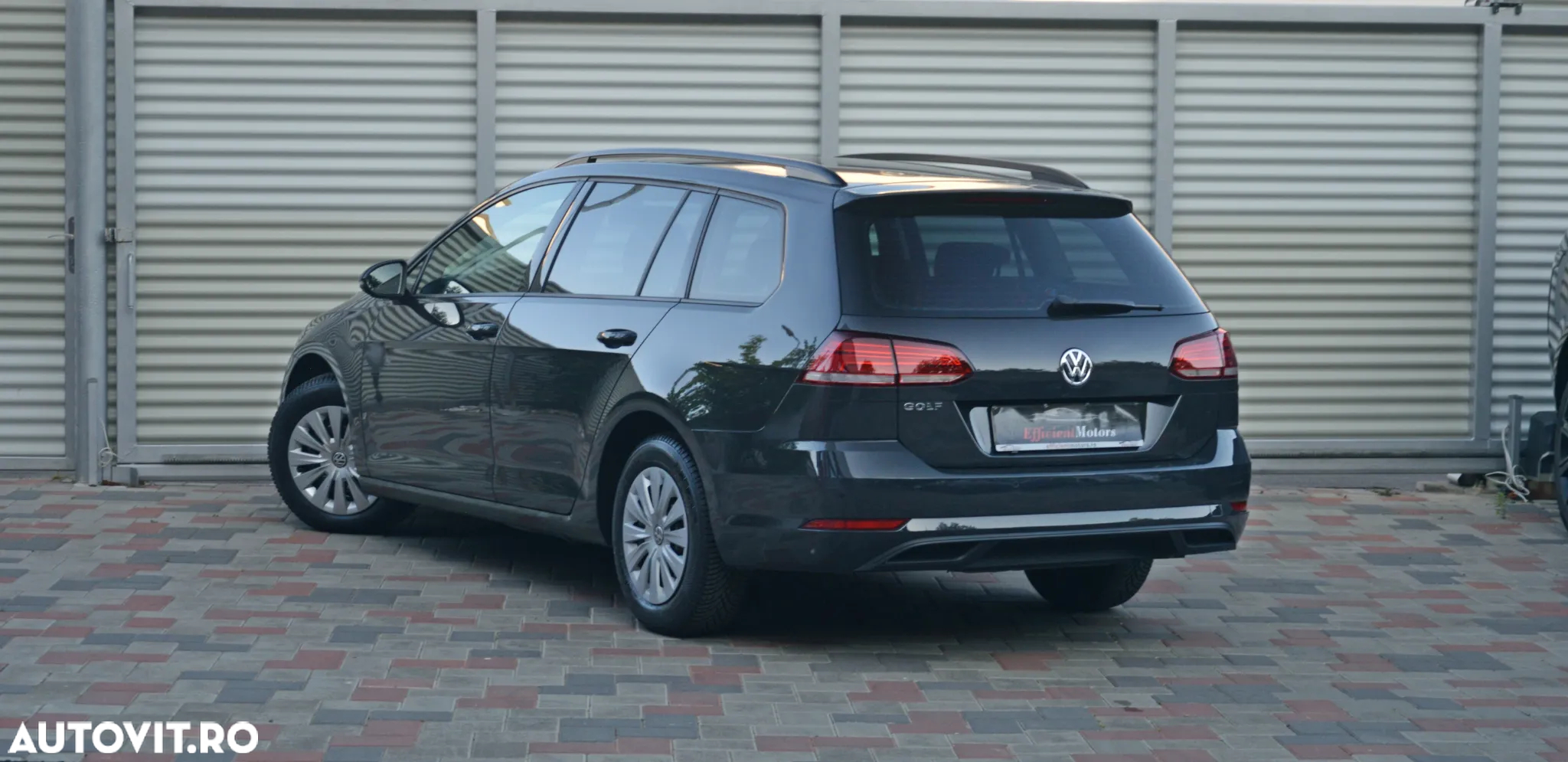 Volkswagen Golf 1.6 TDI Comfortline - 15