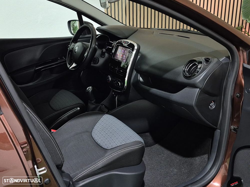 Renault Clio Sport Tourer 1.5 dCi Dynamique S - 13