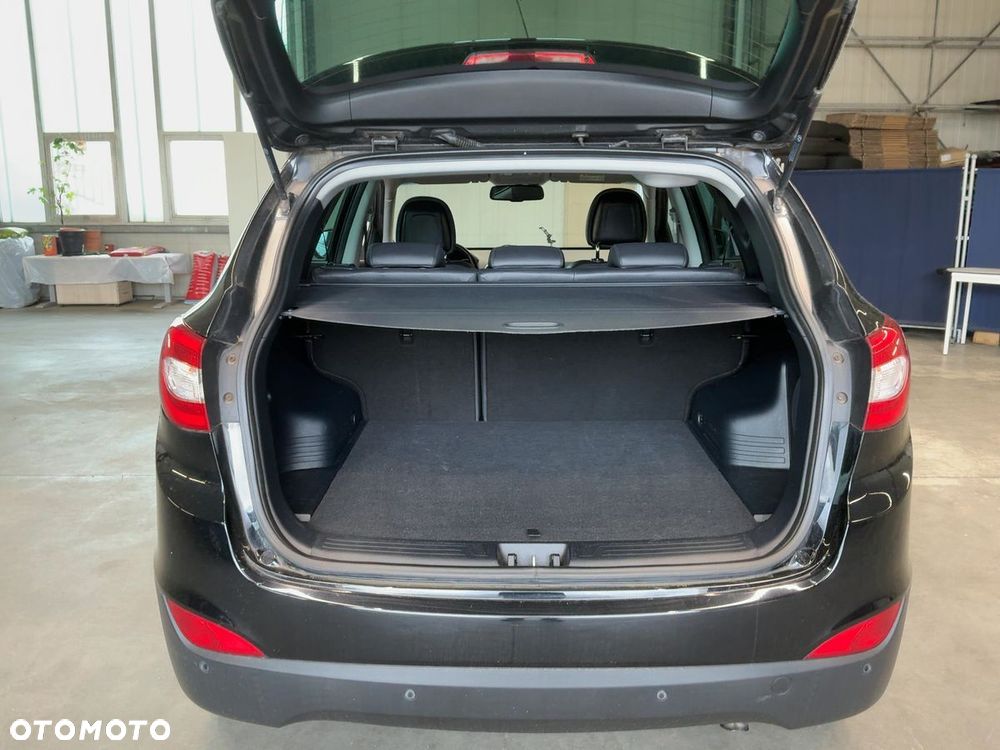 Hyundai ix35 1.6 2WD Fifa World Cup Edition - 8