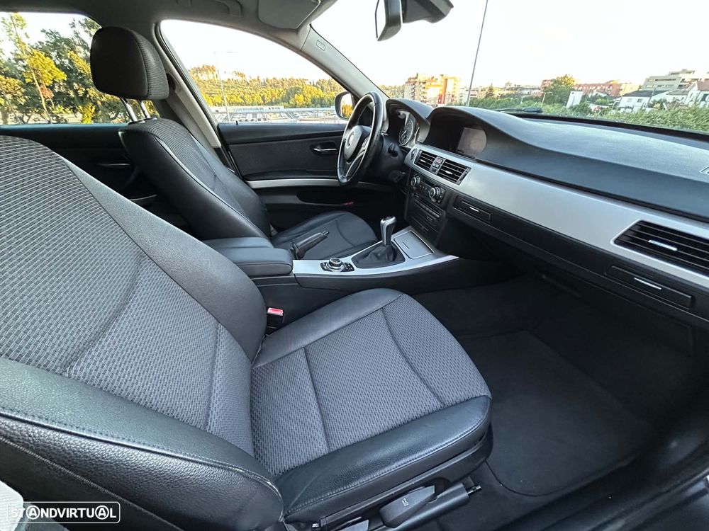 BMW 320 d Navigation - 12