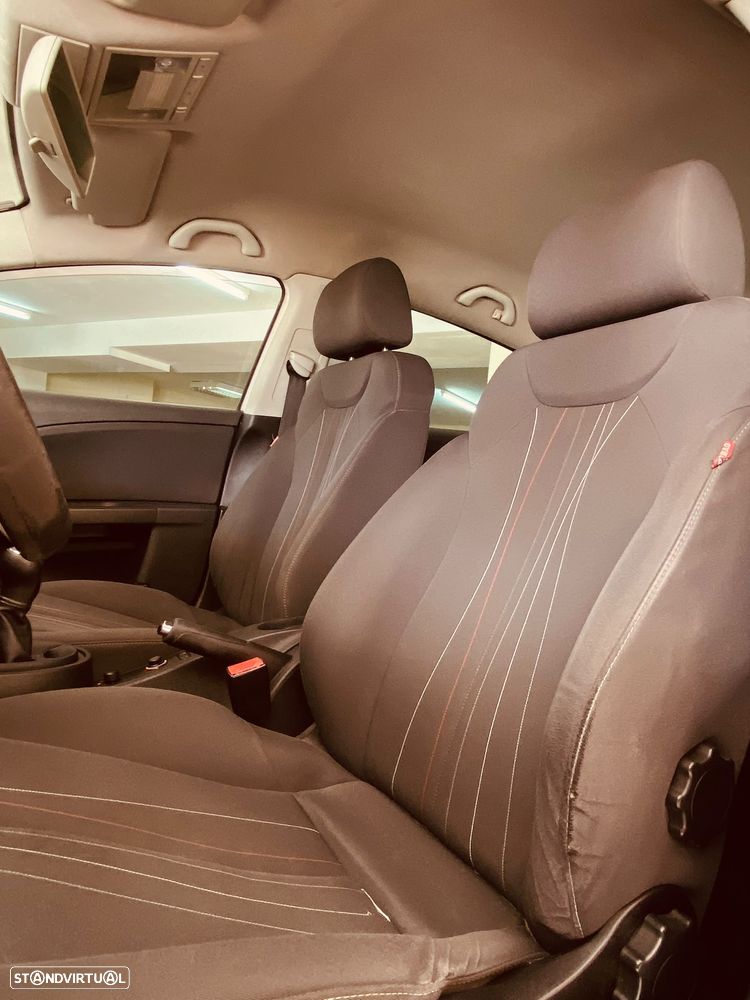 SEAT Leon 1.6 TDI Copa - 8