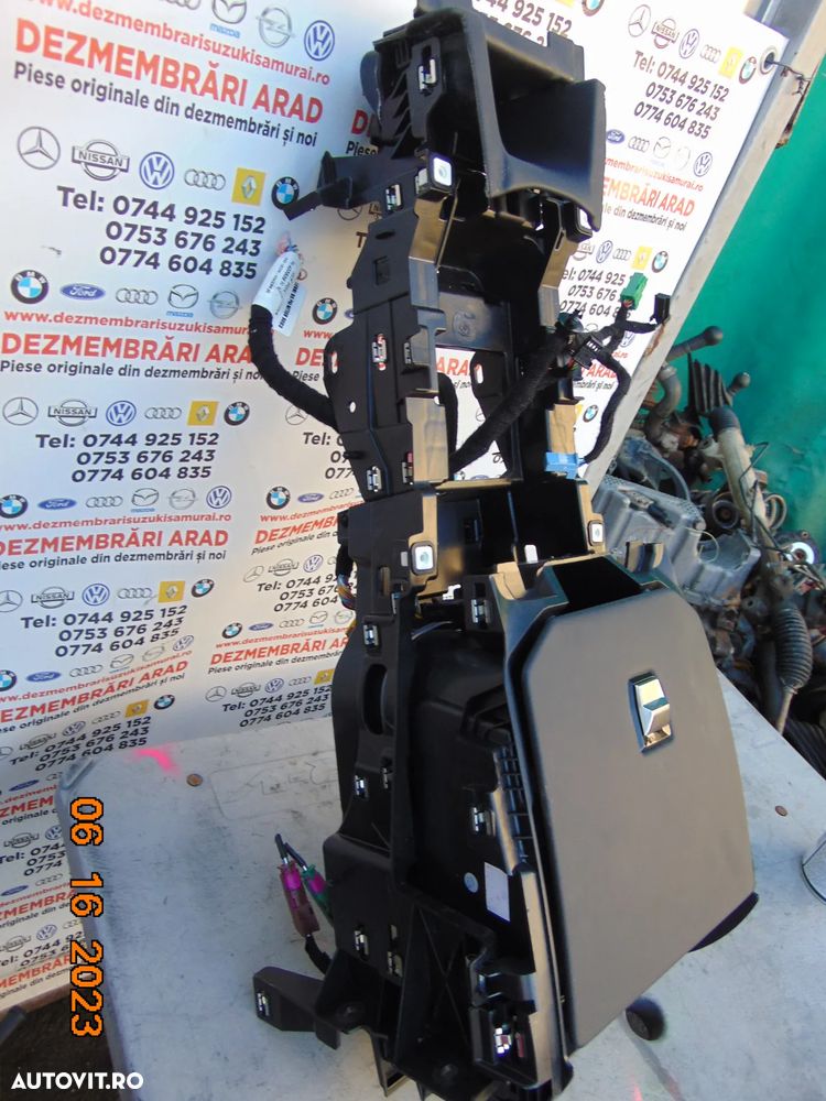 Consola centrala Citroen DS4 suport pahare torpedou central - 2