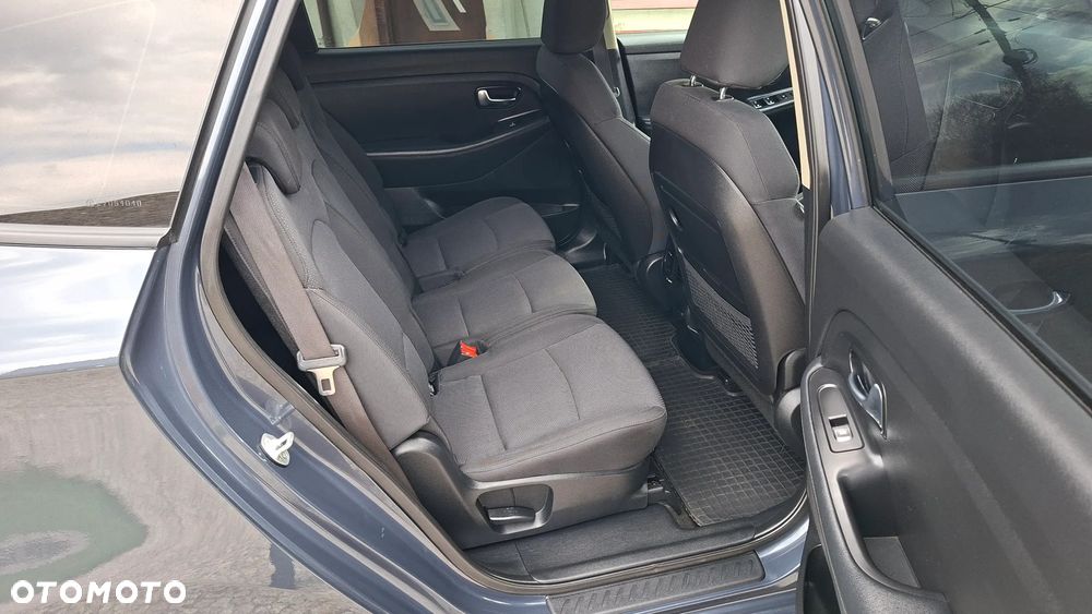 Kia Carens 1.7 CRDi Spirit - 27