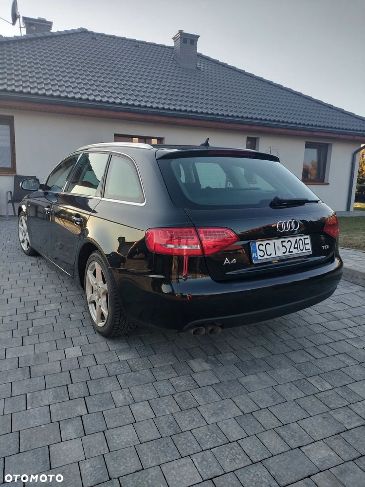 Audi A4 Avant 2.0 TDI DPF Ambiente - 8