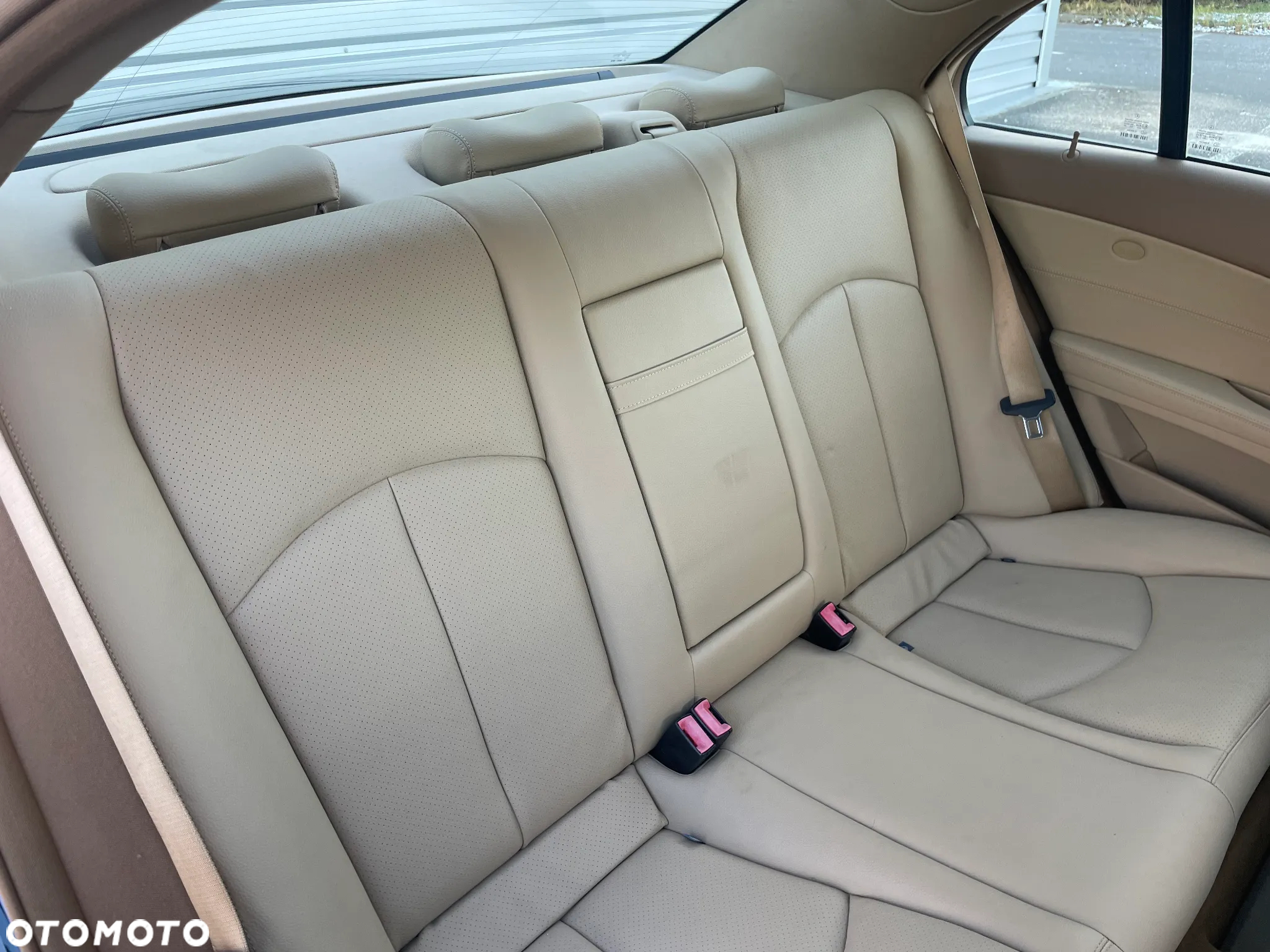 Mercedes-Benz Klasa E 350 4-Matic - 4