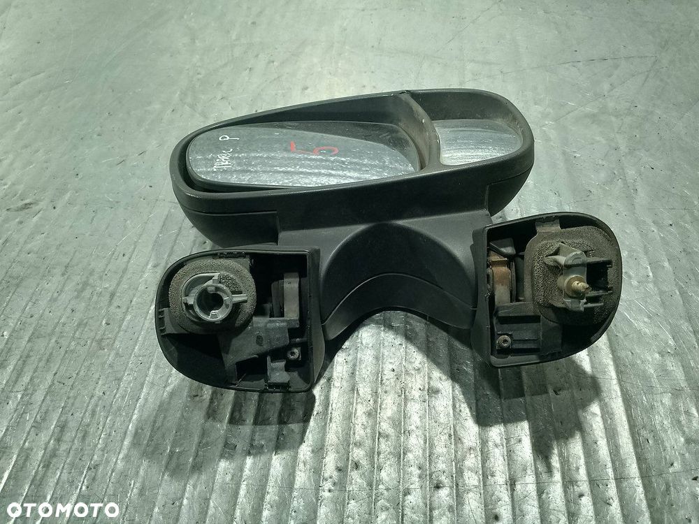 LUSTERKO PRAWE OPEL VIVARO I - 3