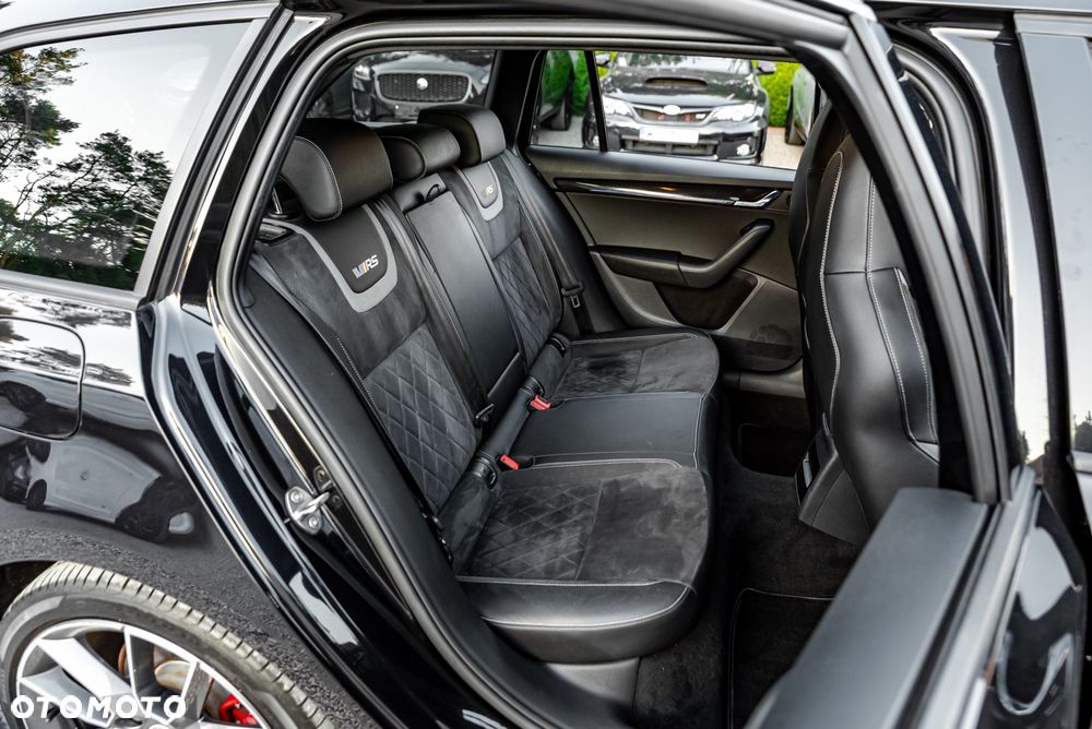 Skoda Octavia 2.0 TDI DSG RS - 21