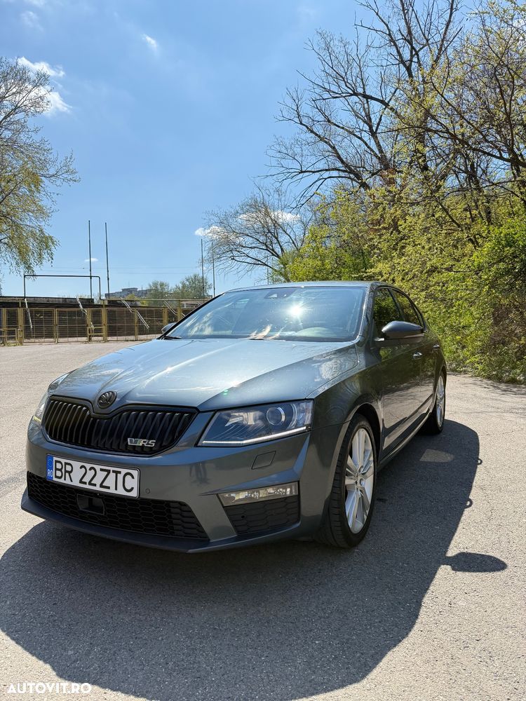 Skoda Octavia 2.0 TDI DSG RS - 1