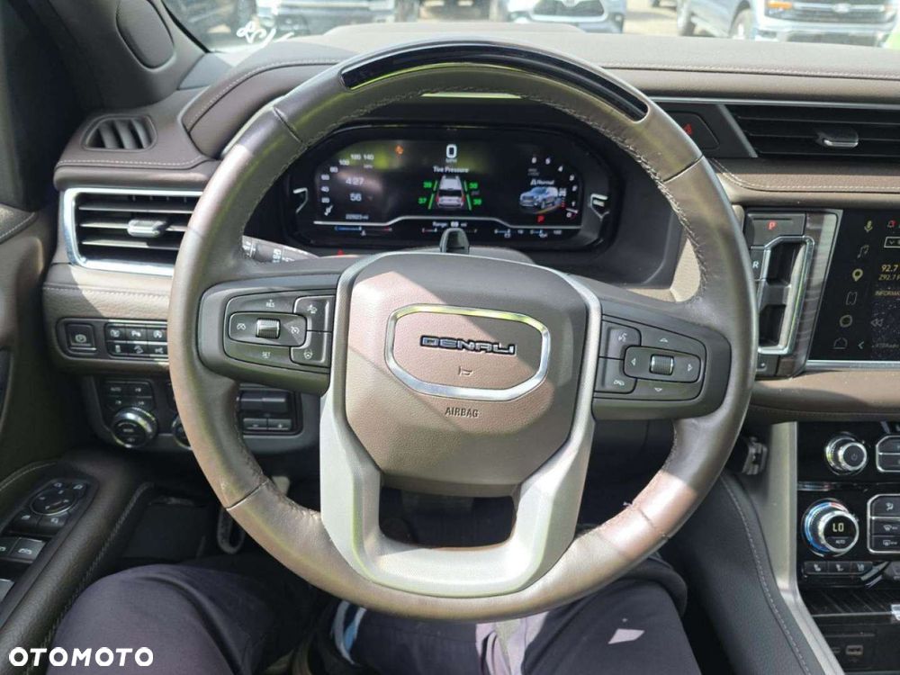 GMC Yukon - 9