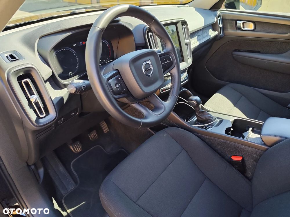 Volvo XC 40 T3 Momentum Core - 11