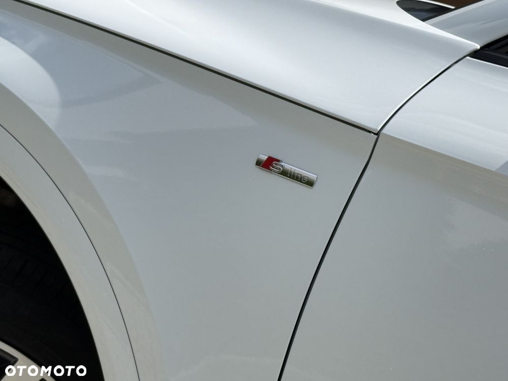 Audi Q5 40 TDI quattro S tronic S line - 38