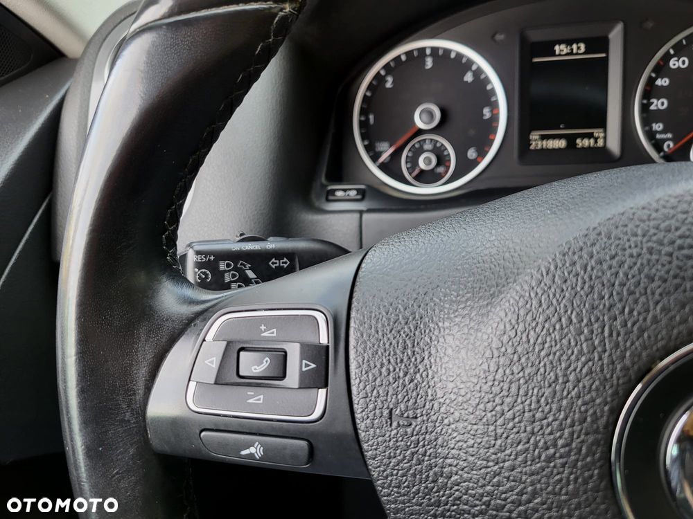 Volkswagen Tiguan 2.0 TDI DPF BlueMotion Technology Exclusive - 24