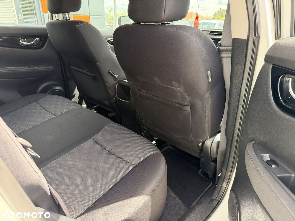 Nissan Qashqai 1.2 DIG-T N-Connecta Xtronic EU6 - 10