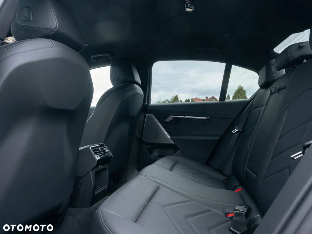 BMW Seria 5 520i - 12