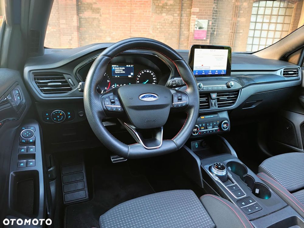 Ford Focus 1.5 EcoBlue Start-Stopp-System ST-LINE - 19