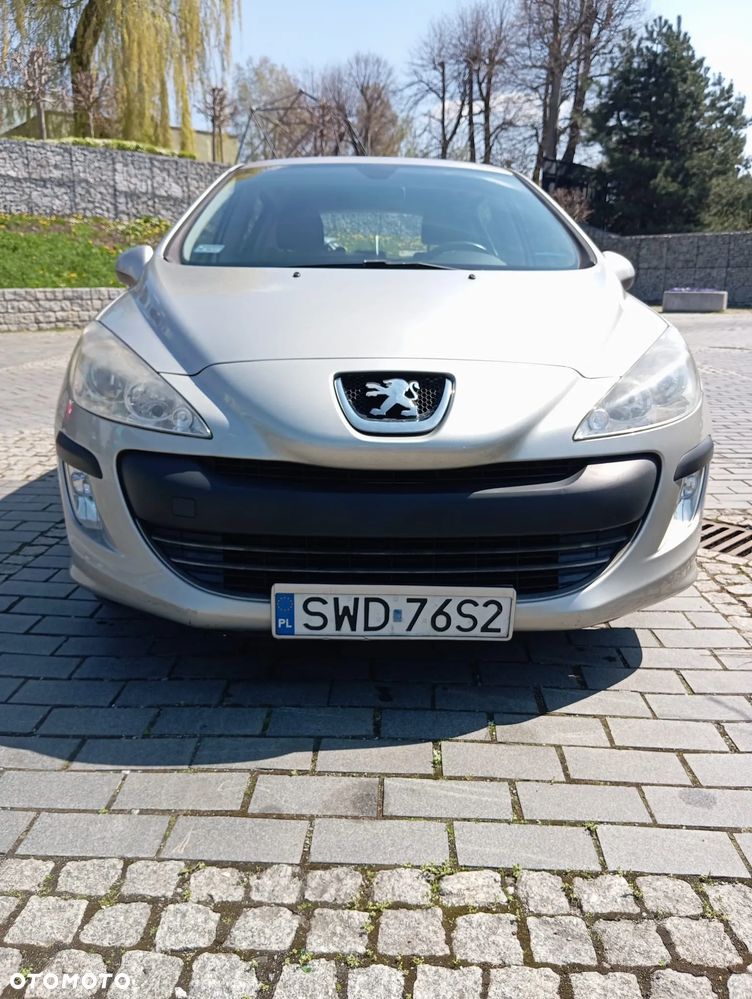 Peugeot 308 - 8