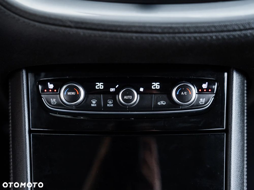 Opel Grandland X 1.2 Start/Stop Business INNOVATION - 34