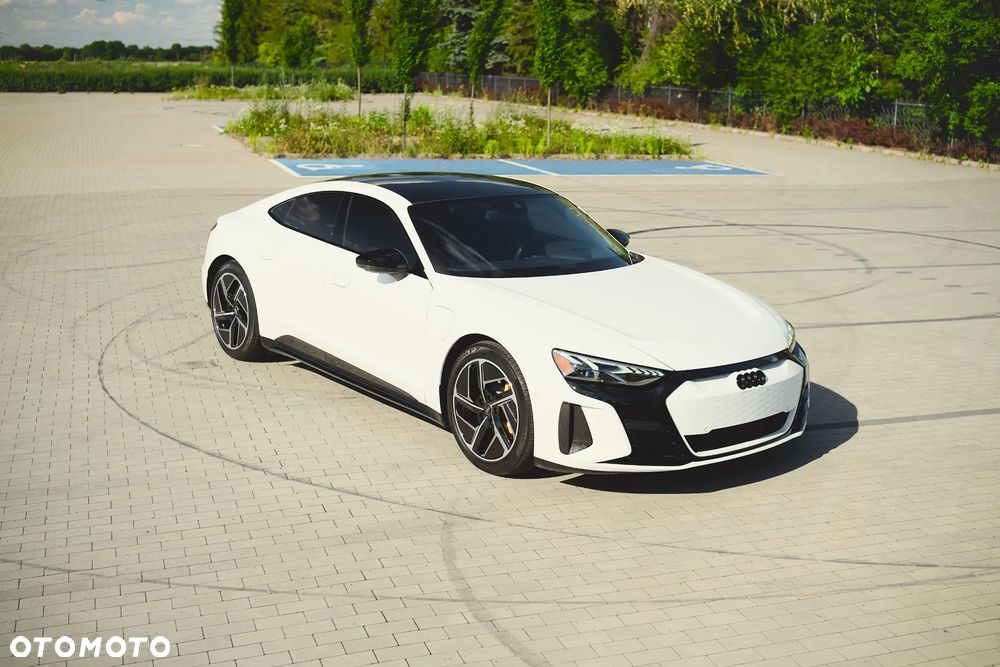 Audi RS e-tron GT - 1