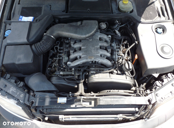 AUDI A8 D2 LIFT Silnik na częsci 3.3 TDI  AKF