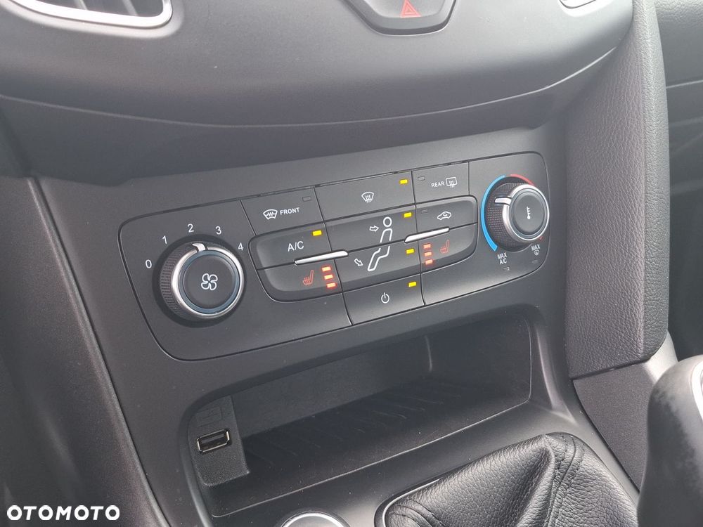Ford Focus 1.6 Trend - 16