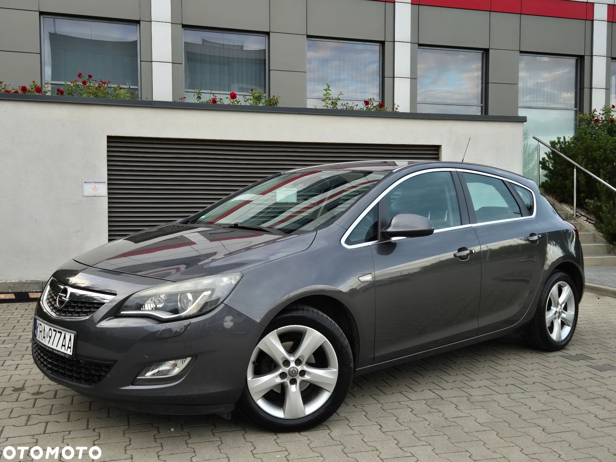 Opel Astra IV 1.4 Cosmo - 1