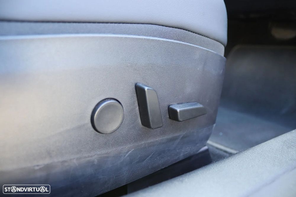 Tesla Model 3 Standard RWD Plus - 26