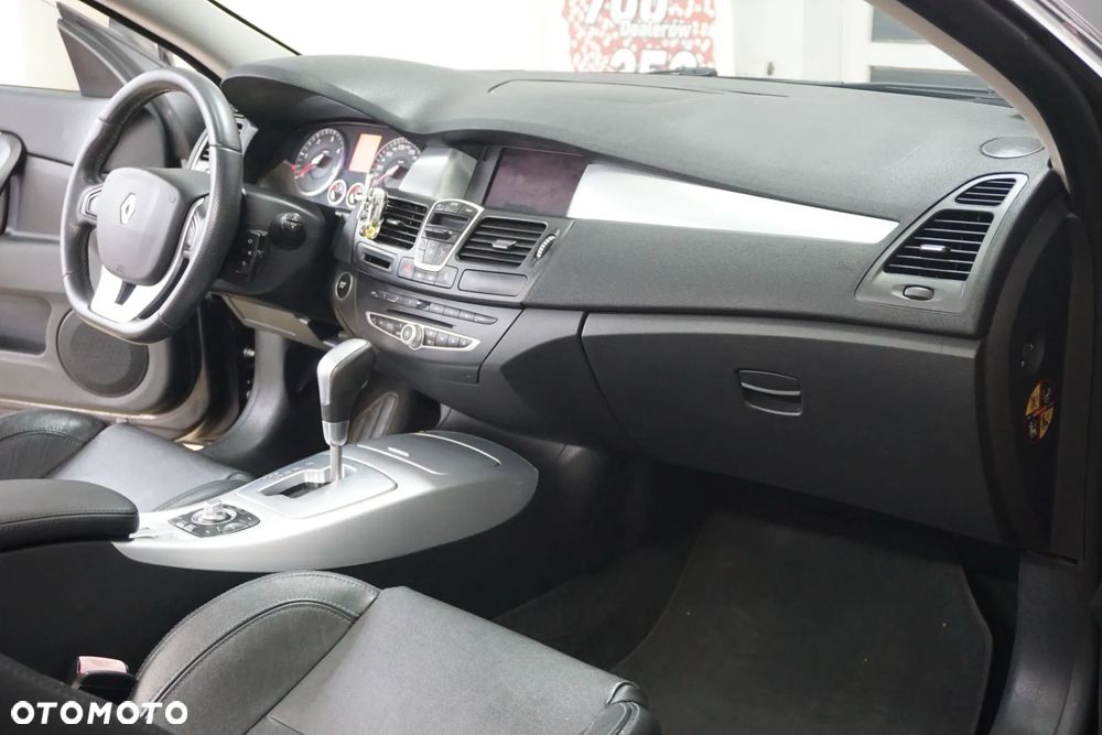 Renault Laguna V6 dCi 235 FAP GT - 24