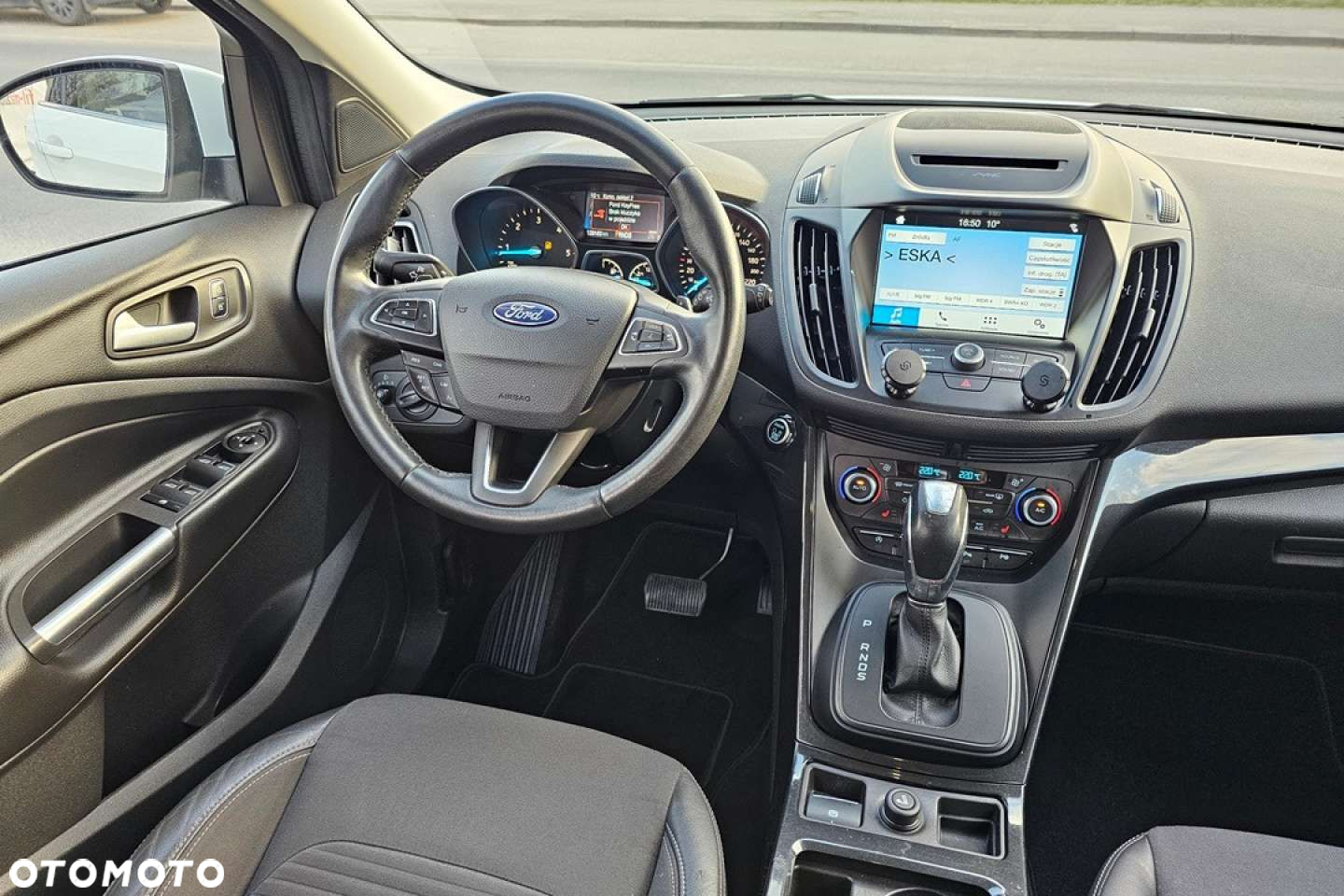Ford Kuga - 16