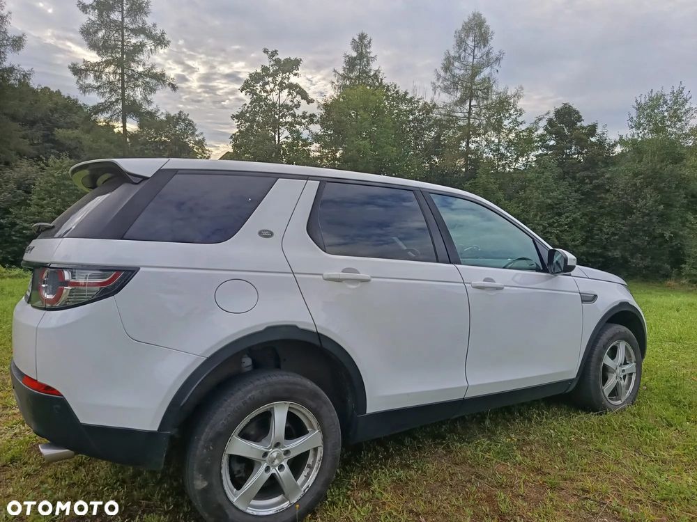 Land Rover Discovery Sport 2.0 TD4 HSE Luxury - 4