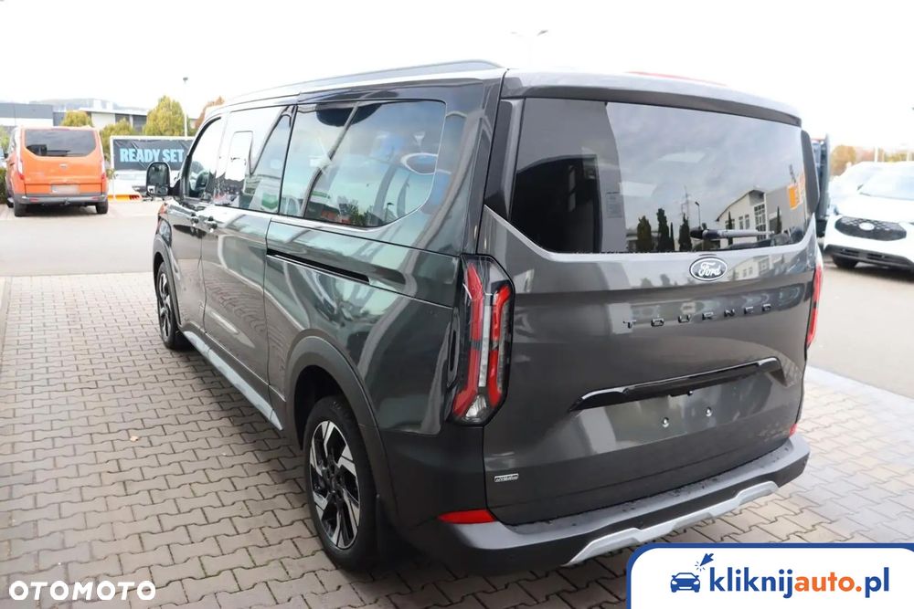 Ford Tourneo Custom 2026 photo 5