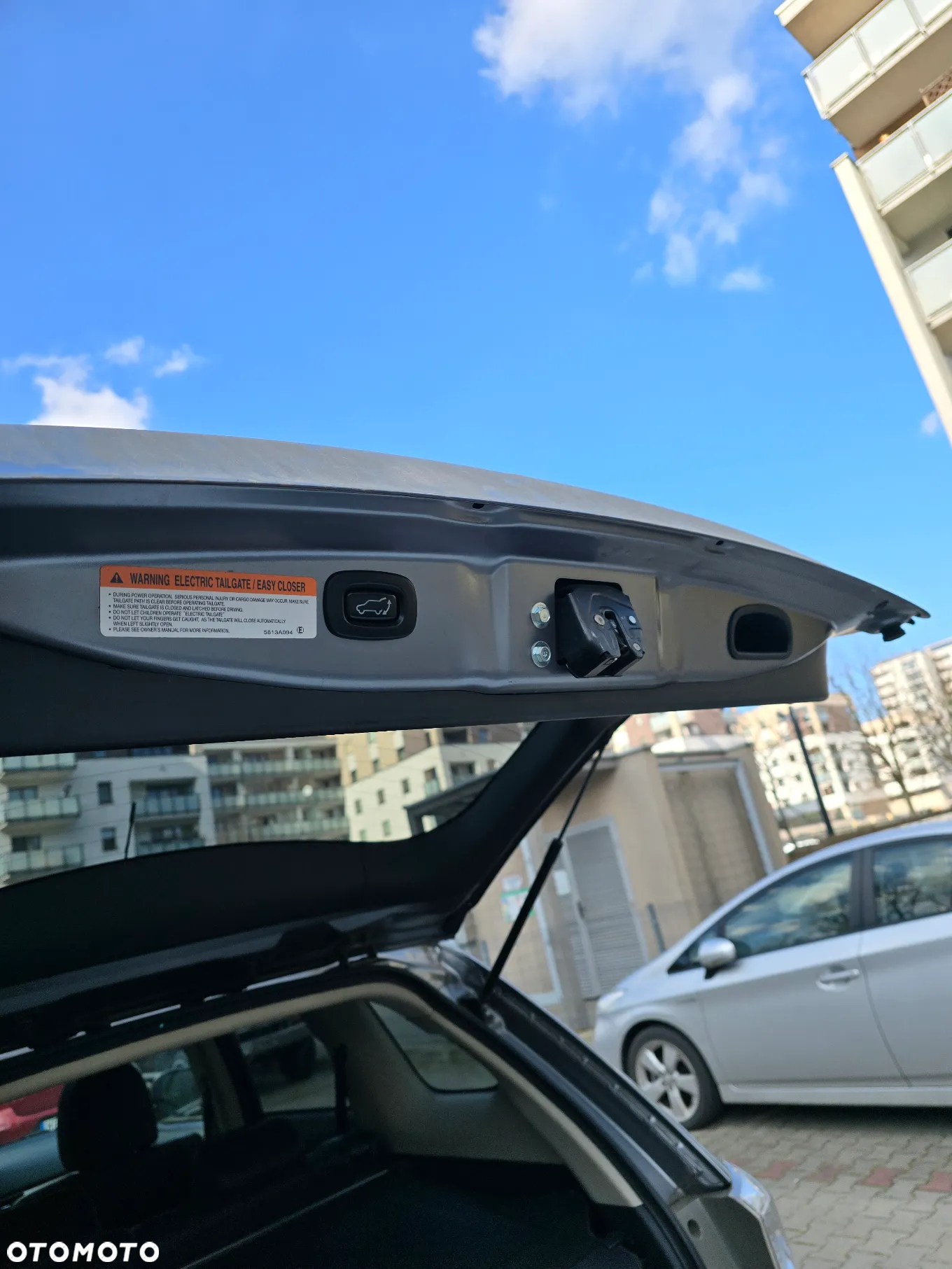 Mitsubishi Outlander 2.0 4WD Plug-In Hybrid Plus - 9