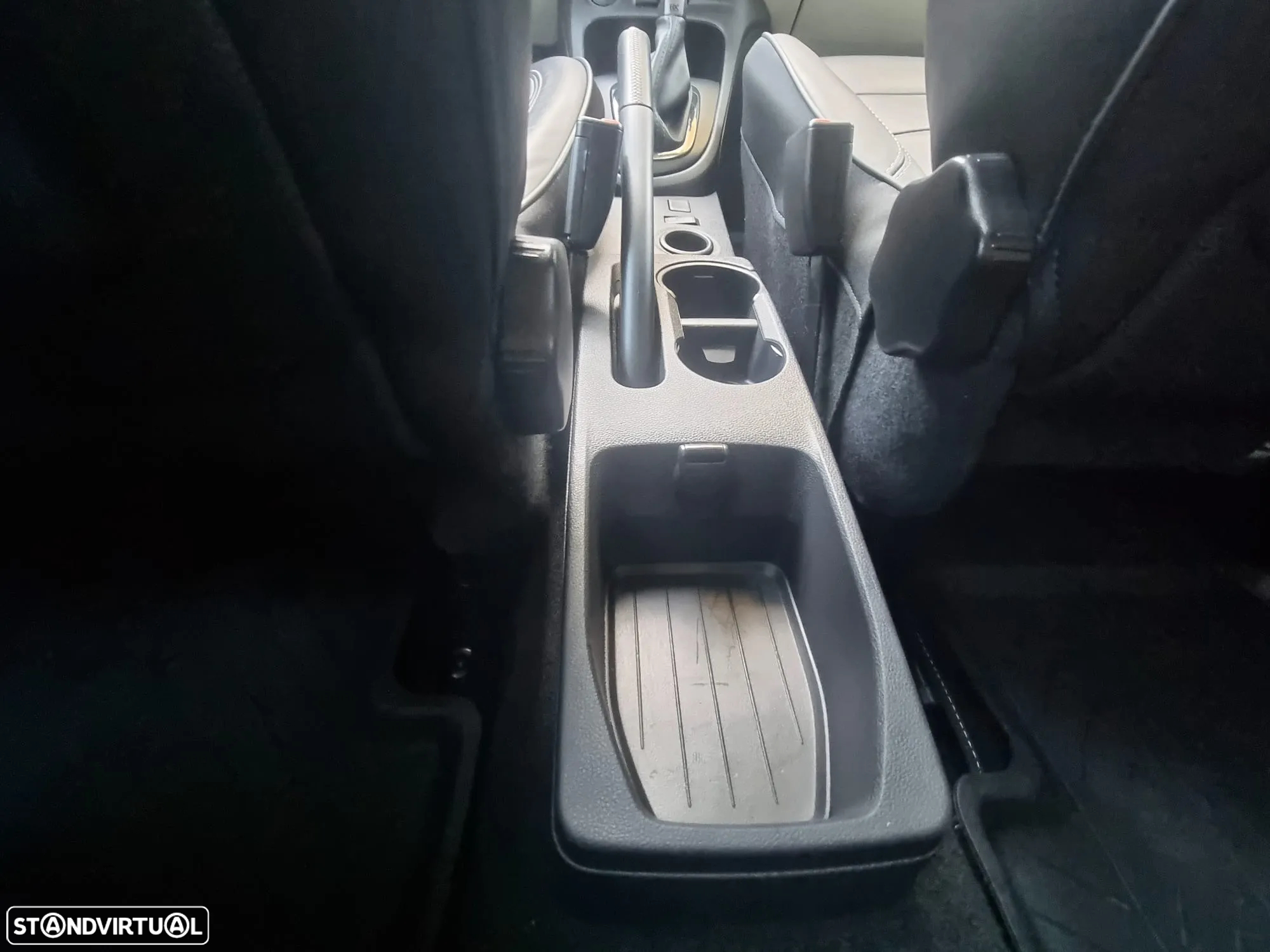 Renault Captur 1.5 dCi Initiale Paris EDC - 28
